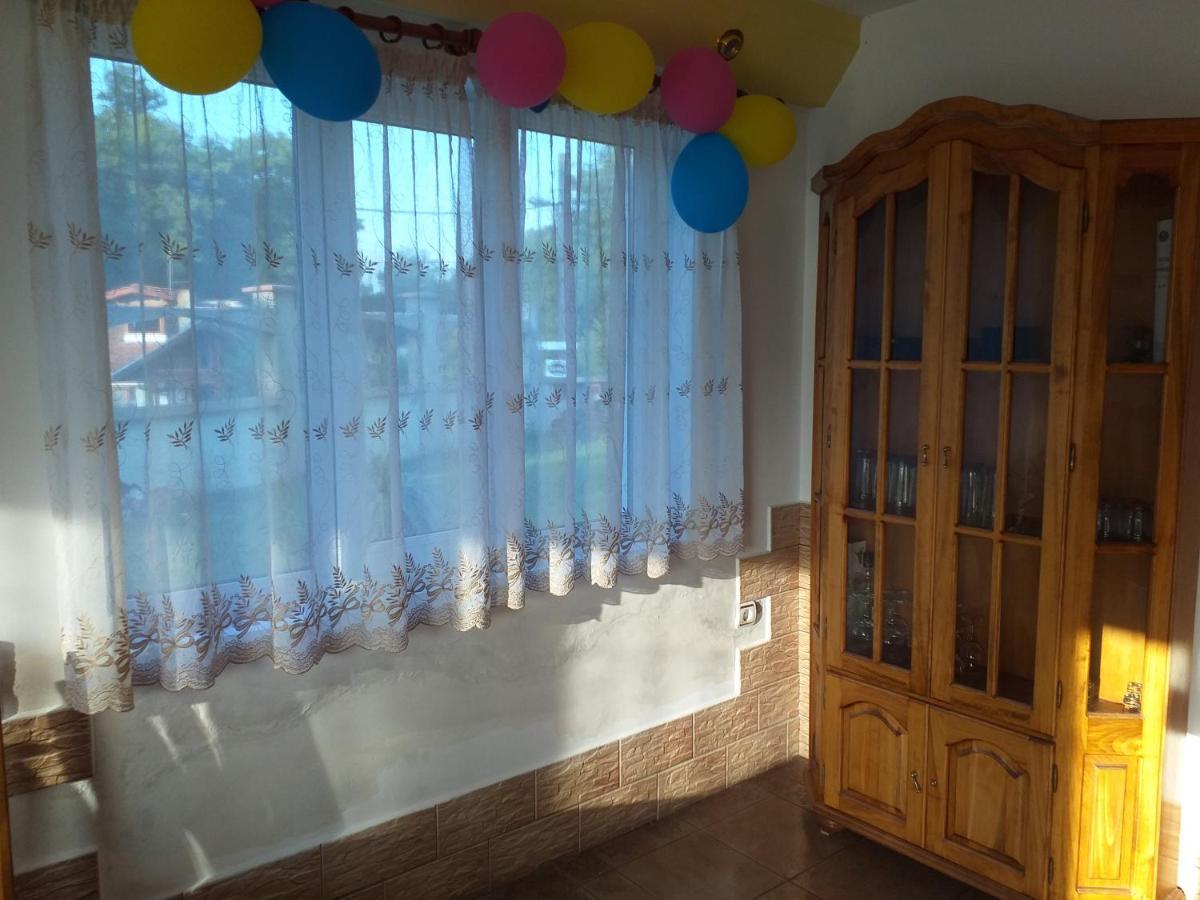 Vacation Home Yoanna Tryavna Esterno foto